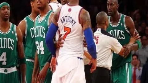 人机对决巅峰战：美国机器人争霸赛精彩瞬间，热度飙升回顾！